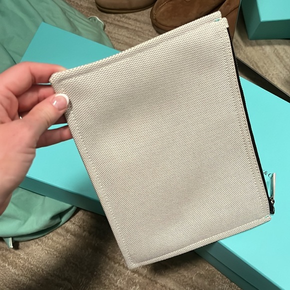 Tiffany & Co Canvas Globe Bag - Picture 4 of 6